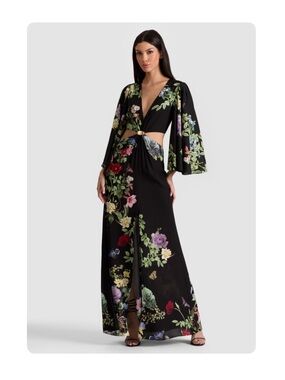 Alice & Olivia by Stacey Bendet 
Georgina Maxi Dress (Venus Floral)